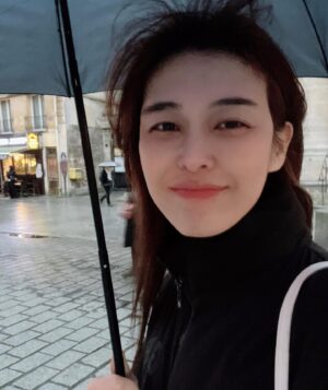 Lee Ha-na Instagram - .
everyday is yours, my humble god :))
happy Easter🍀🍀