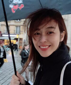 Lee Ha-na Instagram - .
everyday is yours, my humble god :))
happy Easter🍀🍀