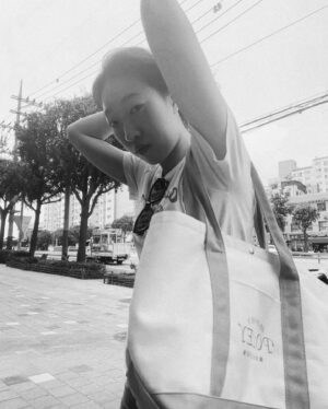Lee Han-byeol Instagram - 💛🧸💛