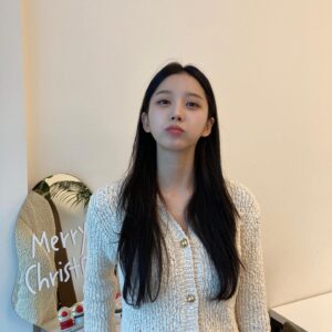 Lee Hwa-Kyum Instagram - 