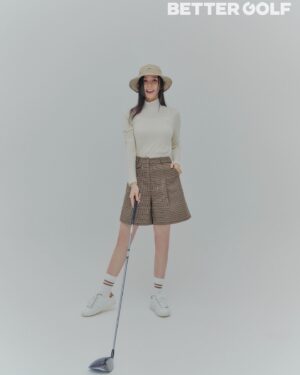 Lee Hwa-Kyum Instagram - 🏌🏻‍♀️🤍
@style_hankyung #bettergolf #베터골프