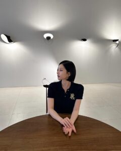 Actress Lee Hwa-Kyum HD Instagram Photos and Wallpapers May 2024