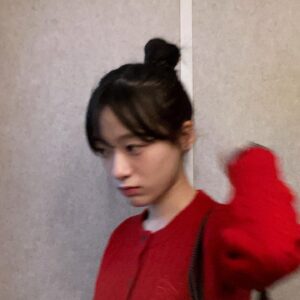 Lee Jin-sol Instagram - 우당탕 12월👜
#gift#엠제이드#mjade_korea