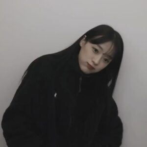 Lee Jin-sol Instagram - 🦊🧣🐻🧵