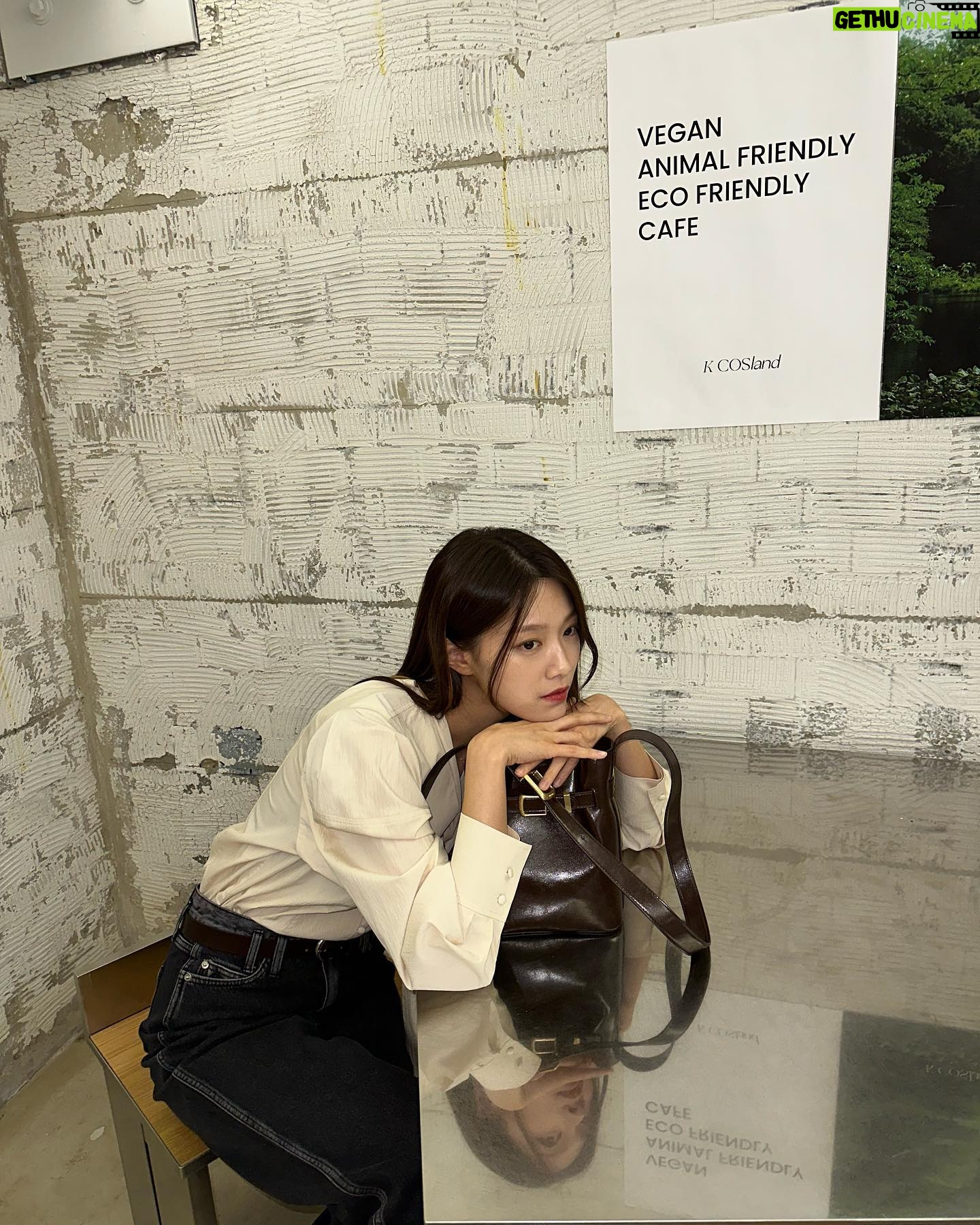Lee Ju-woo - 6.4K Likes - 🤎🤎🤎🍕