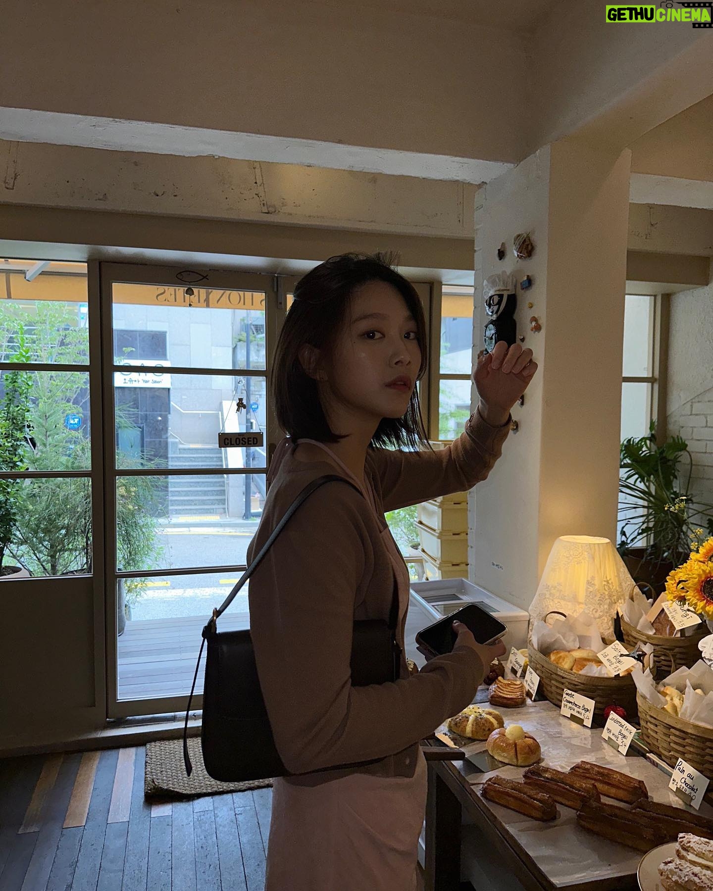 Lee Ju-woo - 9.1K Likes - 🤎 🩷=🍁