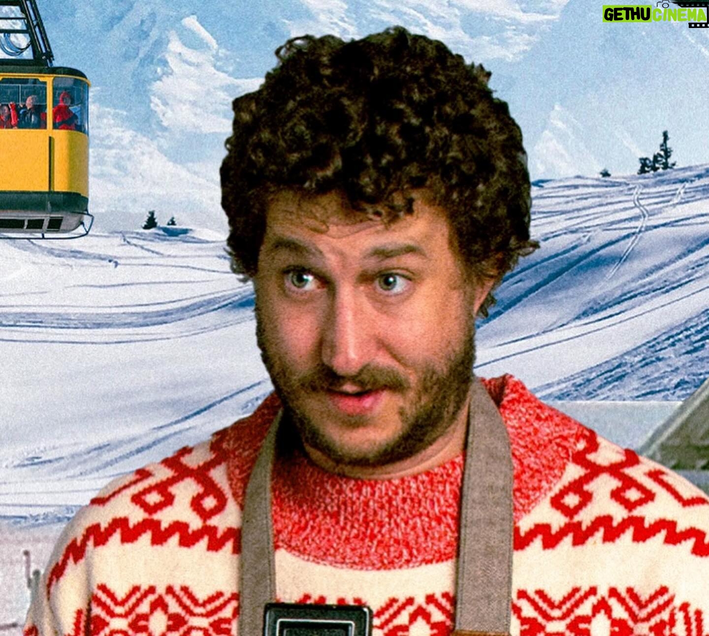 Lee Newton - 1.3K Likes - HAPPY HOLIDAYS FROM THE CHEESES!! 🧀🎄🎅🏻🕎 🐕💕
(Swipe thru for treasures)