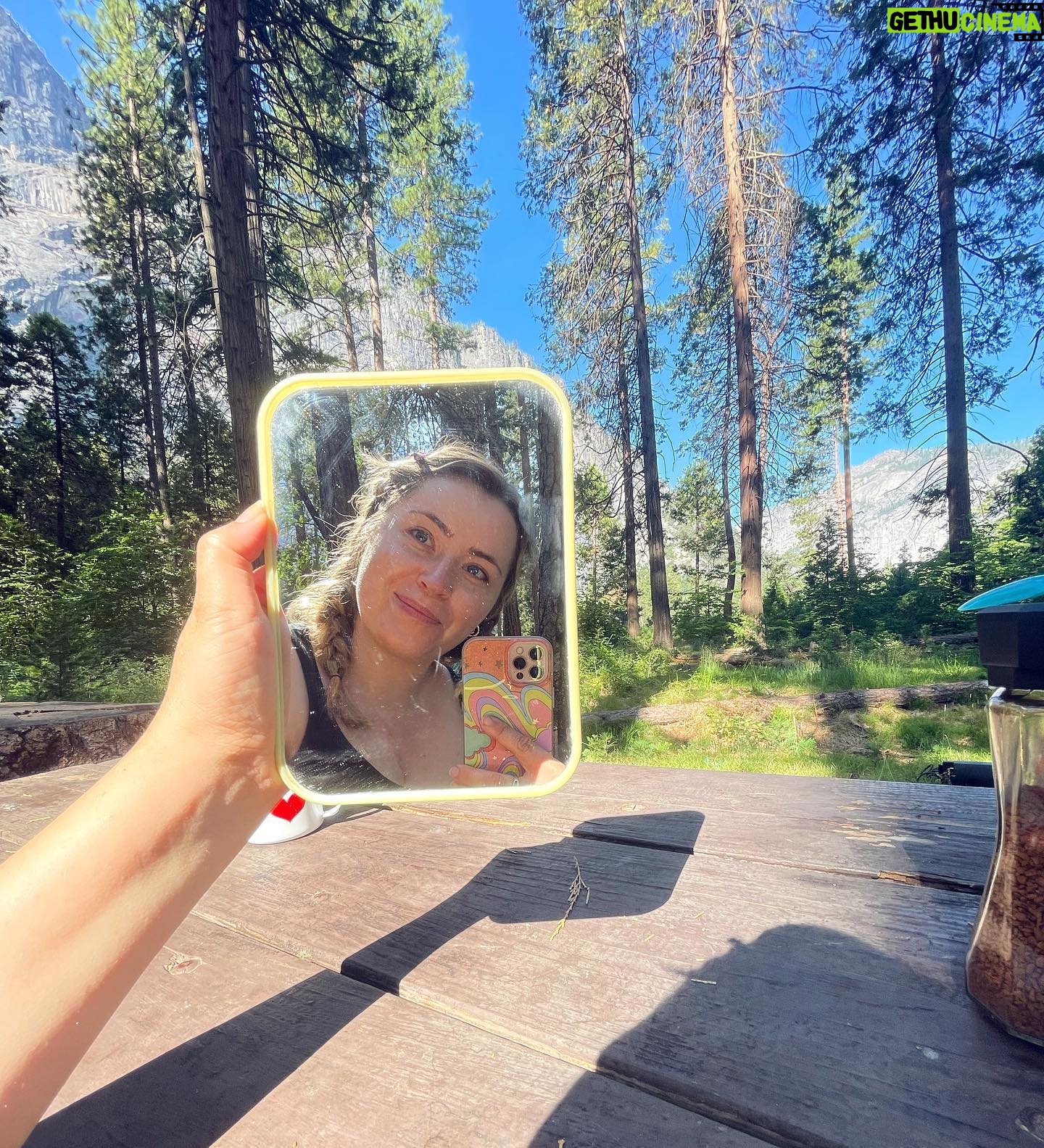Lee Newton - 1K Likes - I know it’s January but we’re already adding camping dates to the calendar hunnyyyy!!! Who’s with me!!🌲🏕️🏞️