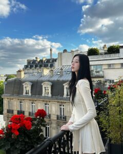Lee Seo-bin Top 100 Instagram Photos and Posts