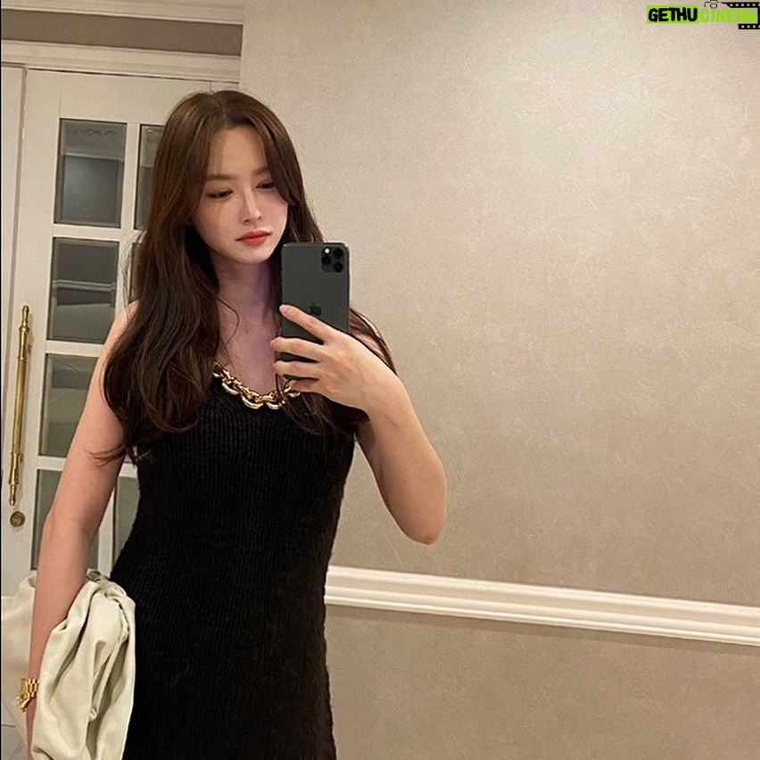 Lee Seo-el - 3 Likes - Saturday at home ☕️