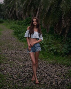 Lee Seo-el Instagram - 🌴💚