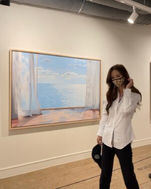 Lee Seo-el Instagram - In the quiet moment #앨리스달튼브라운