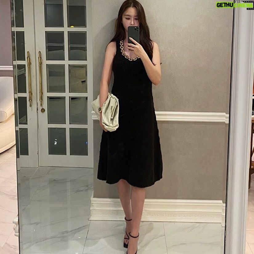 Lee Seo-el - 3 Likes - Saturday at home ☕️