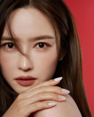 Lee Seo-el Instagram - @bntstar 📸

editor 이진주
@xeoyoungrok 
@hong_ch8 
@da_yooni 
@sooeun_style