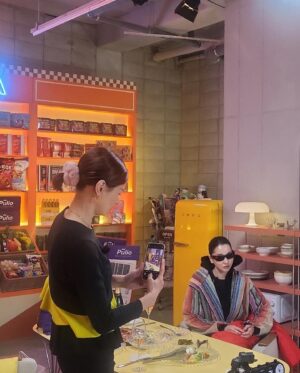 Lee So-ra Instagram - 제눈엔 여전히 애기같은 윤주 😚ㅏ

#장윤주 #장윤주패션 #장윤주화보 #장윤주다이어트
#모델장윤주
#배우장윤주
#엄마장윤주 
#윤주를응원해
.
.
#슈퍼마켙소라 #슈퍼소라