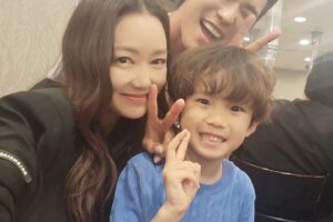 Lee So-yeon Instagram - 드라마를 봐주신 시청자분들 너무너무 감사합니다
덕분에 힘내서 끝까지 촬영잘마쳤습니다^^
전 새로운 모습으로 곧 찾아뵐게요 ♡
#피도눈물도없이