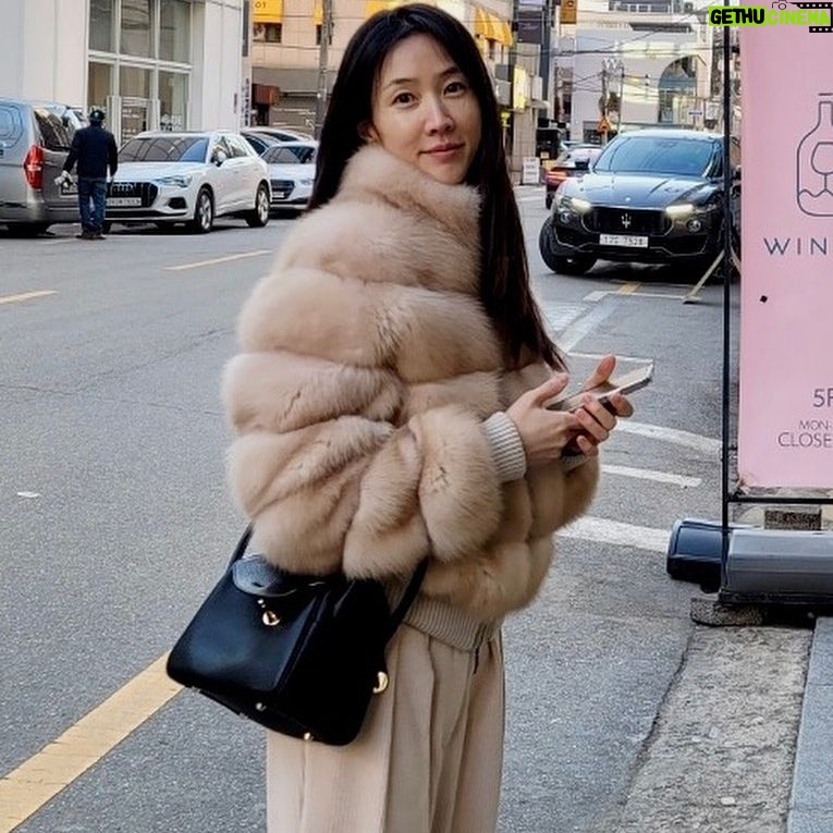 Lee Soo-kyung - 2.4K Likes - .
OMG!!!!!!šš„¶
ķ루ė§ģ?????
ģ“ė ź² ģ¶ģģ§ė¤źµ¬ģ§????
ė°ėź¹ģ§ ķėŖ« ė ķė¤ģšØ
ģøė„ ė¤ģ“ź°ģ
ė°ėķ źµė¬¼ 먹ģ“ģ¼ģ§..
#ģµź°ģ¶ģ#ģė „ģ“ģ³ė¤
#ķė¹ģ¤ź°ė°ģ°#š„¶
#겨ģøģ½ė#ź°źø°ģ”°ģ¬ķģøģ
