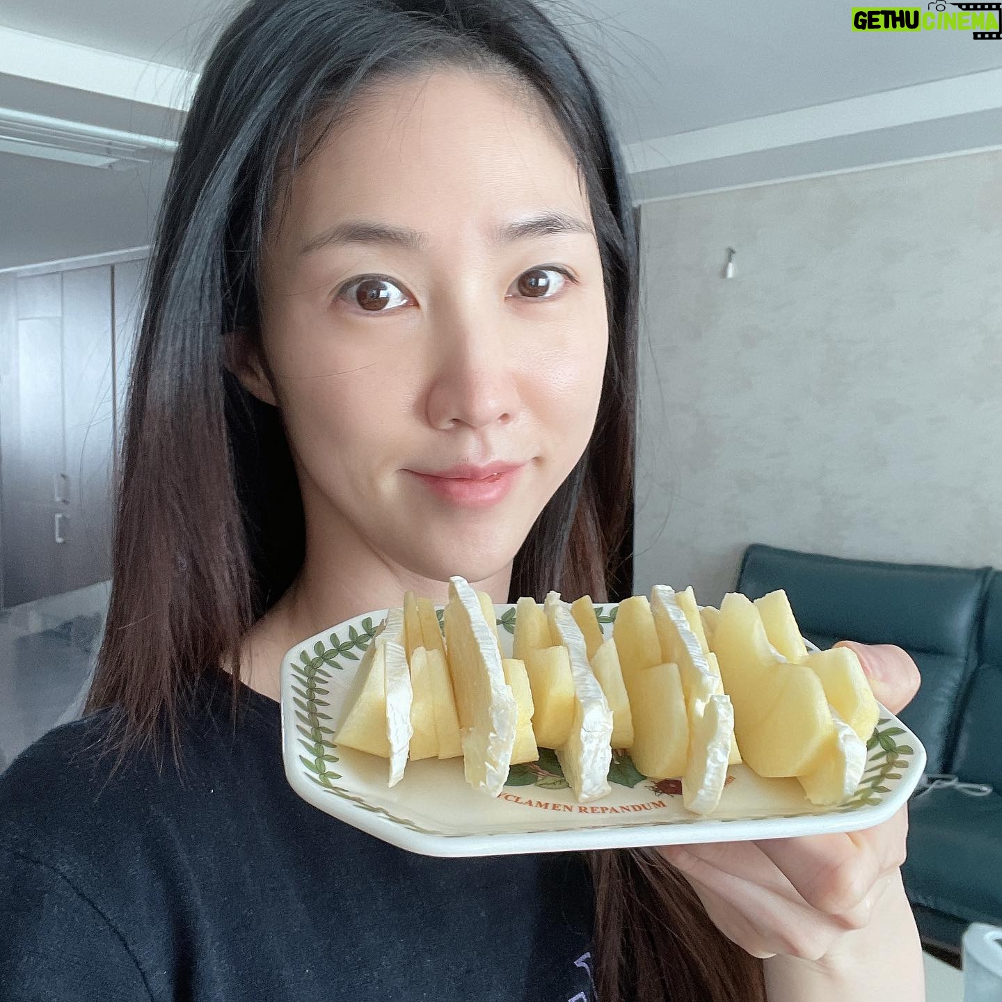Lee Soo-kyung - 2.3K Likes - ā¢
šģ¤ėģ ģ§ģ½ģ¤š
ģ“ģ ėź°ė¤ ķ°ģ½ė¤ģ¹ź±°ģ£ ~~??
ģ“ė¶ė°ģ ģķķ“ėŖØė ģ¤ķģ¤
ė“ģ¼ģ ģ¢ ė°ė»ķė¤ėė°....???
ģ“ģ¬ķ ėØ¹ź³ ėŖø ģ ģ±źø°ģ구ģ§!!!
#ģ§ģ½#ģ¼ģ#ė°ģ¼ė¦¬#ģ¶ģ
#ķ¹ķźø°#ģ§ģ“ģµź³ #š