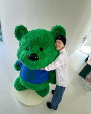 Lee Sul Instagram - 💙💚축🧸해💚💙 @workerbeekorea @veveko_