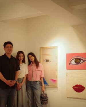 Lee Yo-won Instagram - 진하처럼 멋지게 살고 있는 그녀!! 
@kimqri 
#NaA