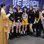 Lee Chien-Na Instagram - 你們有看「炸裂吧女孩」嗎？！ 很少當評審的我 竟然變成滅絕師太了 天啊～怎麼會！！ 不管如何 還是希望女孩們可以繼續加油 保持你們的青春熱情 前往你們的夢想努力💪 你們很棒！！ @showupgirls_official #炸裂吧女孩