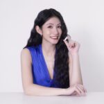 Lee Chien-Na Instagram - 去年知道自己懷孕後 剛好也遇到新專輯《關·與妳》正要進錄音室錄製 後來開始不停的跑宣傳 每天的生活變得非常忙碌 固定要吃的孕期營養品 有時忙起來 都會不小心忘了吃 好開心遇到 #沛納妃女性綜合維他命 讓我真心覺得相見恨晚啊～ 竟然只要一顆 就能補充到孕期每天需要的營養 24種成分和配方 是專為台灣孕婦所設計 從備孕、懷孕、到生產後的哺乳期都可以吃 而且吃起來沒有怪味道 非常滑順好吞~ 因為懷孕的關係 我對味道變得特別敏感 這點非常加分 而且 #沛納妃 是英國的藥廠品牌 產品除了有通過許多國際檢驗之外 在全台各大連鎖藥局也都有販售喔 讓我吃起來更加安心、也很放心~ 一路吃下來 真的幫我省下很多時間和心力 即使懷孕中 在工作時也能幫助我維持好精神 再也不需要餐餐提醒自己吃保健品囉~ 4/8 ~4/14號，在沛納妃官網推出 專屬我的「女神限定組合」限量50組 全館還有點數5倍送和免運優惠唷~ 輸入我的折扣碼【NANA0450】 再獲得限定折扣金! 來去逛逛 https://reurl.cc/dLNvGy 快和我一起養胎不養肉 用更輕鬆的方式度過孕期吧~~ @quest_prenafemi #李千娜 #關與妳 #媽媽絮語 #代言人 #孕婦綜合維他命 #懷孕