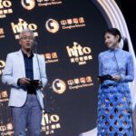 Lee Chien-Na Instagram - 重回舞台的感覺非常熟悉 開心 但也有一點點陌生 緊張 好像換了一面新狀態在演出 每個瞬間都在感受自己的變化 還是很喜歡唱歌 很愛站上舞台的時刻 繼續努力恢復 謝謝Hitfm 謝謝昨晚陪著我 辛苦的團隊夥伴 謝謝娜絲來看演出 @hit_fm_taiwan Outfit @bobjian Jewelry @swarovski Stylist @adec12 Make up @rubyhung_makeup Hair @hahachung1124 Photo @33lightning33 #關與妳 #千金 #你成了我好多個誰 #hito流行音樂獎頒獎典禮 #hito情歌演繹