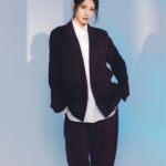 Lee Chien-Na Instagram - 好久不見的 @siahoxi 同學 從星光到現在 我們根本互相看著對方長大呀 聊不停的一集好精彩 好多秘密 好多真心告白都獻給你了 可以到我的Facebook觀看影片喔～ @cbooktaiwan #名人說生活 #李千娜全新概念專輯 #關與妳 #千金 #你成了我好多個誰