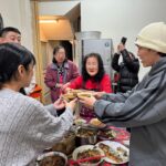 Lee Chien-Na Instagram - 今年很不一樣 也很久沒感受那麼過年的氣息 宣傳行程滿滿 過年行程也滿滿 初四快樂 希望大家都平安開心 也希望你們繼續支持「關.與妳」專輯 #李千娜全新概念專輯 #關與妳 #新年快樂 #龍年好運旺不停