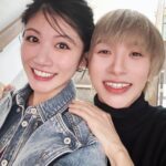 Lee Chien-Na Instagram - 謝謝親愛的翔翔老師 在「送予你」的MV裡大放異彩 還編了手勢舞 上次挑戰單人 這次趕快來挑戰雙人組合吧！ #李千娜全新概念專輯 #關與妳 #送予你 #challenge #songforyou