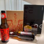 Lee Chien-Na Instagram - 收到好多好多的祝福 希望把所有的喜悅 幸福 分享給大家 這次特別謝謝好吃的福寶寶油飯 雖然價格比較高但很值得 讓我的親朋好友都吃得很開心 我自己也超喜歡 而且他們還有更特別的調酒禮盒搭配 如果在婚禮送喜餅時想送特別的禮物 非常推薦福寶寶精緻的酒 寶寶滿月後 繼續健健康康 往下一個階段前進 @fubaobau #Yellow #滿月 #福寶寶油飯
