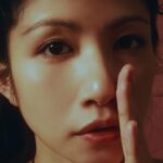 Lee Chien-Na Instagram - 歌手是一個說故事的人 不過當一位歌手是一件非常瘋狂的事 @niusnews #李千娜全新概念專輯 #關與妳