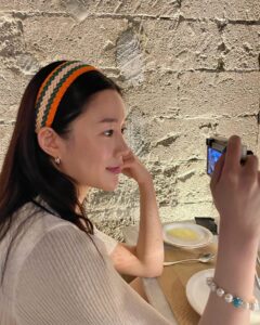 Lee Da-in Instagram - 🧡💚🧡💚