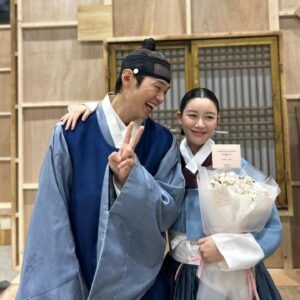 Lee Da-in Instagram - 길고 길었던 우리들의 연인,,
은애로 산 1년 행복했어요🦋감사합니다🤍