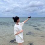 Lee Da-in Instagram - 너무너무 더우니까 바다사진,,🌊🐾