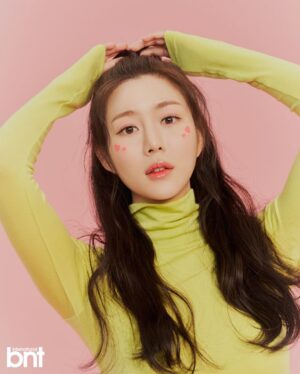 Lee Da-in Instagram - 🌷