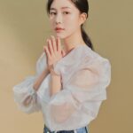 Lee Da-in Instagram - 🌷