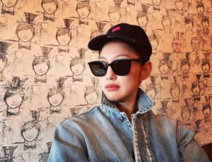 Lee El Instagram - _
이 날의 헬라떼는 짜릿한 달고나의 맛이었지