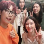 Lee Eun-jae Instagram - 전설의 김양김 선수🏆 김연경, 김수지, 양효진 선수와 재미진 하이큐 GV였습니다🫶 저의 머리는 오늘 히나타 오마주였습니다 우하하🐦‍⬛🐈 #하이큐 #쓰레기장의결전 #카라스노 #네코마
