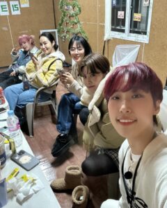 Lee Eun-jae Instagram - 오늘은 여추반 하는 날🫶🌹 #여고추리반 #티빙 #송화여고