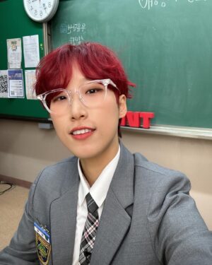 Lee Eun-jae Instagram - 얘들아 우리 왔어!
#여고추리반3