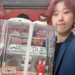 Lee Eun-jae Instagram - 어느새 두데 1주년입니다! 과분한 선물 너무 감사드립니다🌹 항상 신경 써주시고 돌봐주시고 잊지 않고 찾아주시고 생각해 주시고 챙겨주시고 사랑해주셔서 감사합니다🫶 남은 시간도 꼭꼭 눌러서 알차게 쓰자구용🍀 #두시의데이트 #두식이 #재없사
