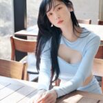 Lee Hae-in Instagram – 평상복 화보의중간버전? ☺️🩵