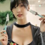 Lee Hae-in Instagram - 딸기딸기한 하루 😝