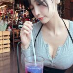 Lee Hae-in Instagram - 레모네이드한잔 🍹