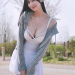 Lee Hae-in Instagram - 촬영현장스틸컷 🌸 꽃구경도했어요 히힛