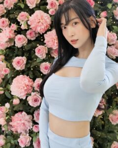 Lee Hae-in Instagram - 봄이왔어요🌸🌺🌼