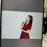 Lee Ji-hye Instagram - 탑스타의 삶 ㅋㅋㅋㅋㅋㅋㅋㅋㅋㅋㅋㅋㅋㅋ 제가 하는 광고의 화보촬영현장이에용 ㅋㅋ 여기 조명이랑 뭔 장치인지 모르겠지만 진짜 이쁘게 잘 나오는데 헤어 메컵 샘들이 딱붙어서 각자 자기일들 열씨미 하니깨 이정도 나오는것같기도하고 중요한일있으면 우리 헤어 메컵 샘 소개해드릴께 ㅋㅋㅋㅋㅋㅋ #카무트효소 #파로 #내사랑그레인온