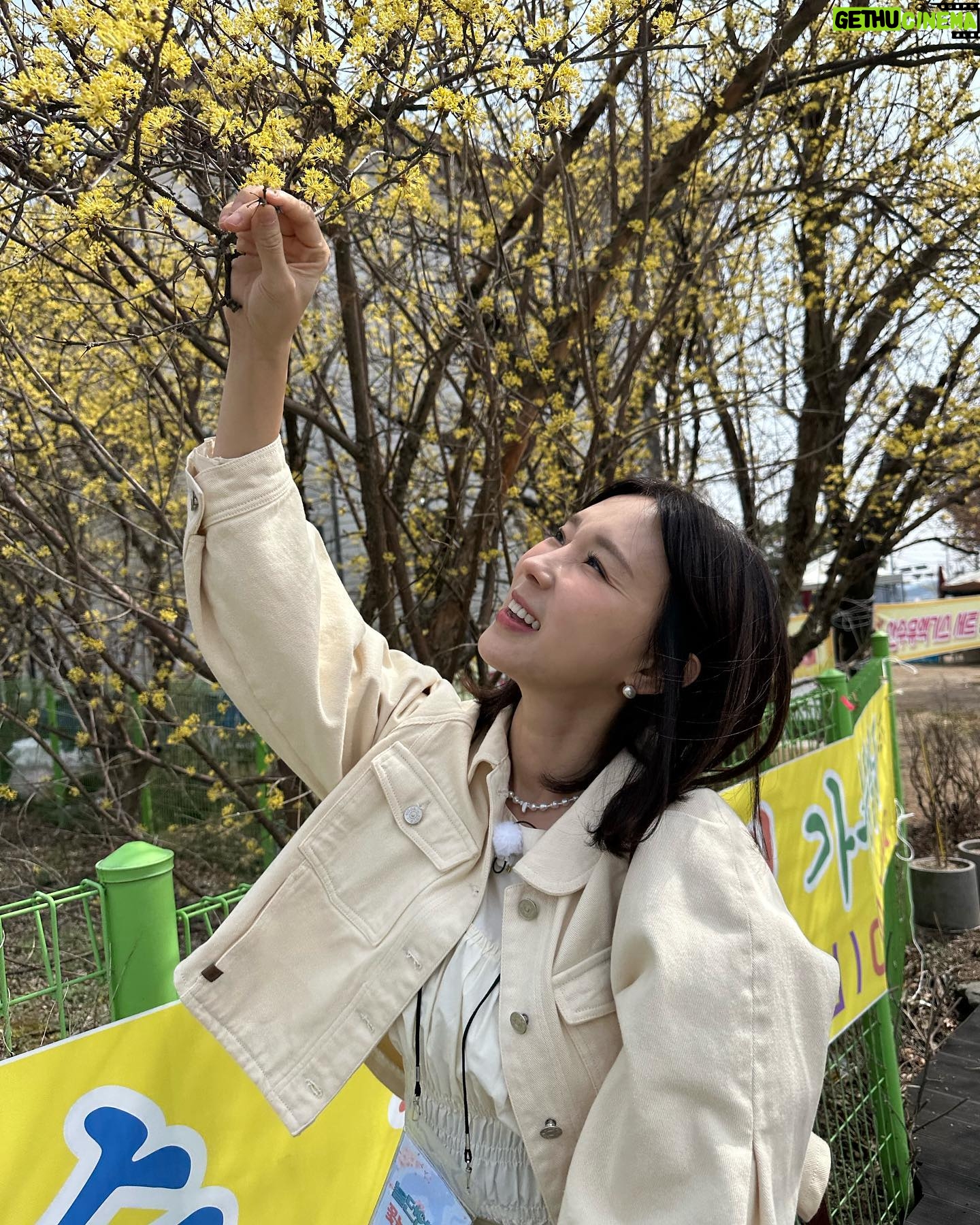 Lee Ji-hye - 14.7K Likes - 나르샤남편이 찍어준 나
우리남편이 찍어준 나르샤
미안하다 진짜.....
밥살께😍