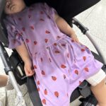 Lee Ji-hye Instagram - 여름같던 오늘 매주 늘 그렇듯 아이들과 외출 꼭 필수는 우리ㅡ엄마 우연히 만나는 인친들 관심이분들 피곤에 늘 쩔어서 제대로 챙겨드리지도 못하는데 오늘 미네로화이바 음료 전해받고 또 받기만 한것 같아서 집에와서 애들 씻기고 정신차려보니 좀 더 관심이분들 반갑게 맞이해드릴껄 작은 후회가 남아요 ㅠㅠ 애들 데리고 다니는 당분간은 까꿍 반갑게 인사는 못해드려도 내마음은 알아주길😍 우리 아기가 꼭 안아줘서 온갖 피로가 싹다풀렸어요 엄마 고마워👍🏻